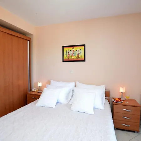 Gostinjska kuća Aura